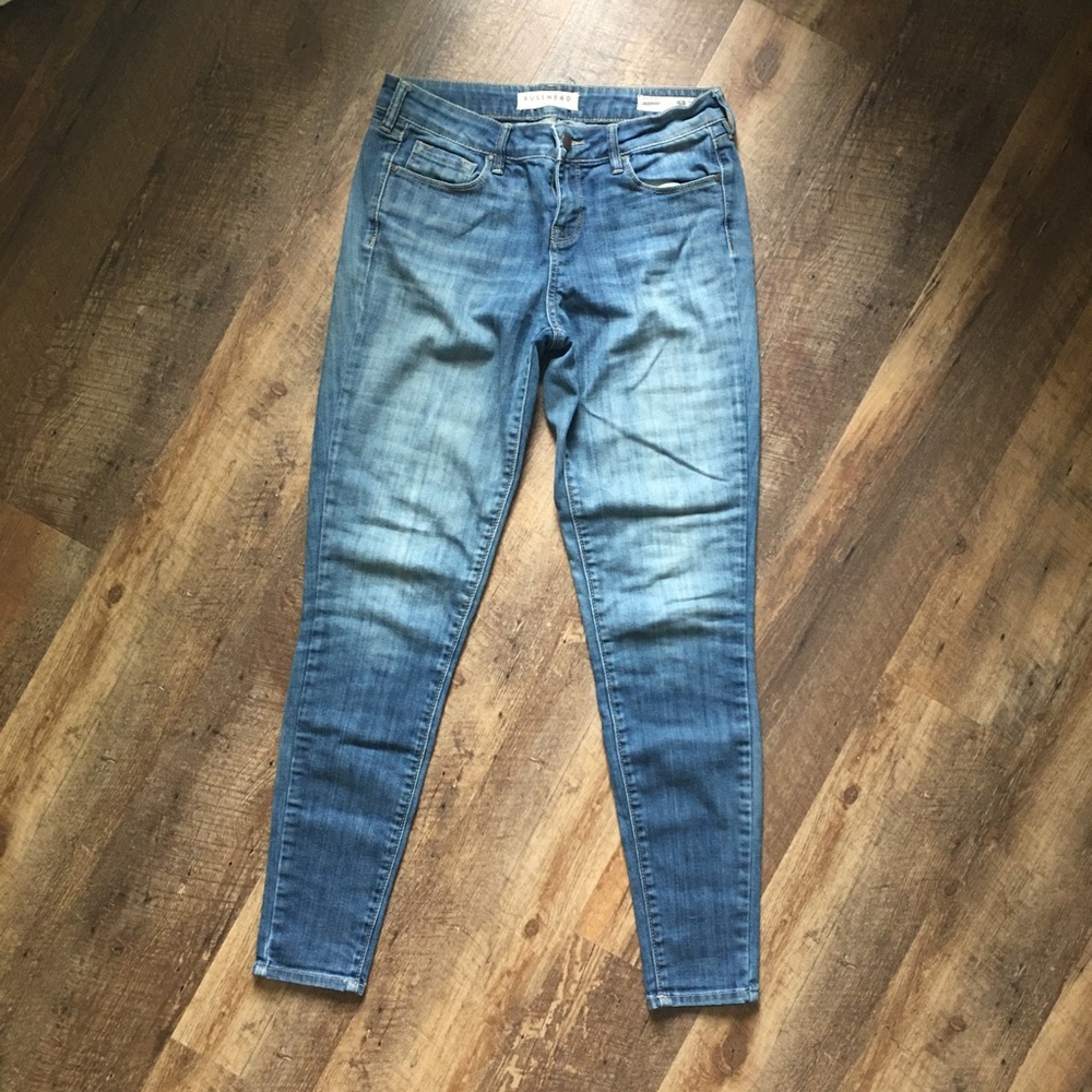 Pac Sun Bullhead size 25 Mid Rise Skinny Jeans